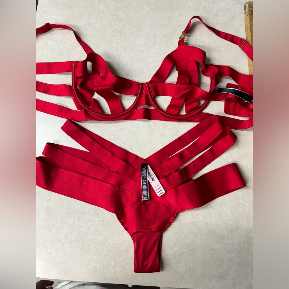 Victorias Secret UNWORN Lingerie bundle Nwt